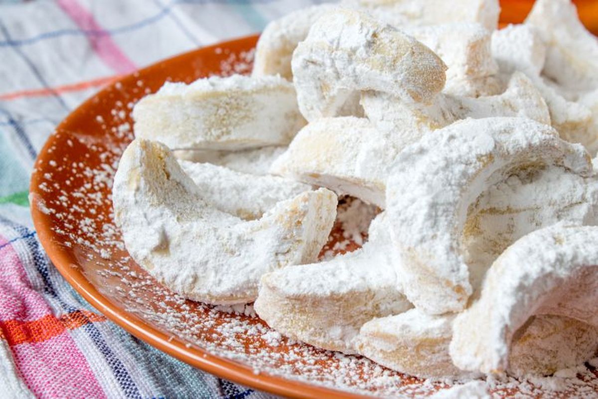 Tips agar Gula Putri Salju Menempel dan Lembut Lumer di Mulut
