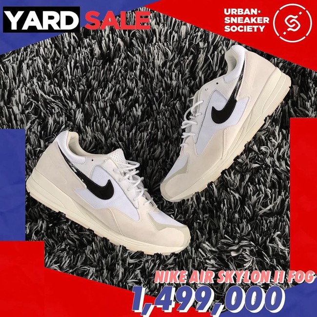 Siiapa tak tertarik dengan Nike Air yang dijual Rp 1,5 jutaan? Para pengunjung yang ingin datang ke acara USS Yard Sale hanya perlu membayar tiket sebesar Rp 25.000. Pembelian tiket dapat dilakukan langsung di lokasi acara di The Hall, Senayan City. Foto: Instagram