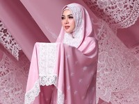 Kisah Mukena Rp 3,5 Juta Syahrini yang Dilirik Pajak