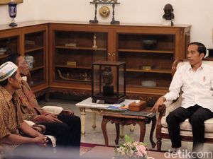 Video: Cerita PKL yang Dagangannya Dijarah di Tengah Aksi 22 Mei