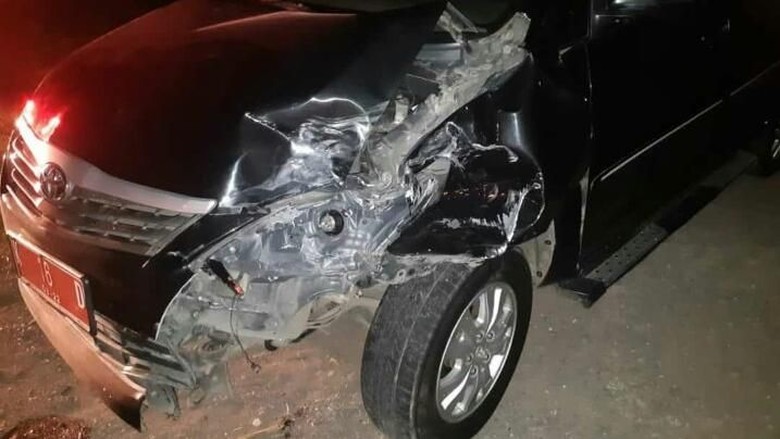 Rombongan Mobil Wabup Rembang Kecelakaan Beruntun, 5 Mobil Rusak Rombongan Mobil Wabup Rembang Kecelakaan Beruntun, 5 Mobil Rusak