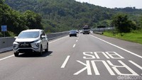 Pemandangan indah ini sudah bisa ditemui pengguna jalan sejak masuk ruas tol Salatiga - Boyolali.
