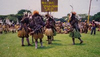 Bagi pemerintah Papua Nugini, ciri khas suku Huli pun dijadikan simbol kebudayaan. Bahkan beberapa festival kebudayaan di sana menampilkan tradisi suku Huli lengkap dengan wajah dicat kuning (iStock)