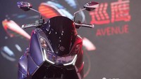 Lampu motor ini sudah LED di depan dan belakang. Selain itu, motor sudah punya panel instrumen LCD, rem cakram tipe wave. Tipe Deluvee ditambahkan power outlet 12V untuk ngecas gadget. Foto: Dok. newmotor.com.cn
