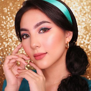 5 Inspirasi Makeup Putri Yasmin dari Film Aladdin ala Beauty Vlogger Indonesia 5 Inspirasi Makeup Putri Yasmin dari Film Aladdin ala Beauty Vlogger Indonesia