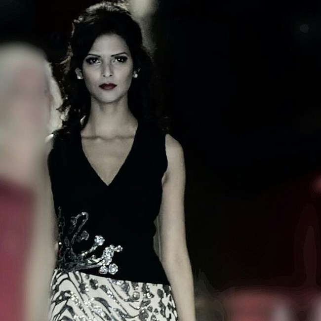 Setelah menjadi juara kontes kecantikan, Maksuda mendapat banyak tawaran pekerjaan sebagai model. Dia pun kerap berjalan di catwalk atau melakukan pemotretan memakai berbagai jenis busana. Foto: Dok. Instagram