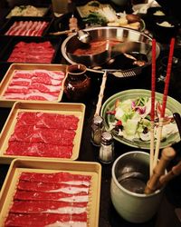 Bukber Keluarga dengan Sajian Shabu-shabu Komplet di Sini