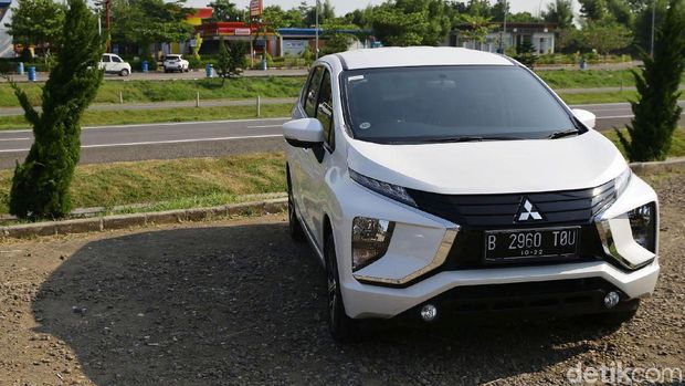 Tim 'Xpedisi Xpander 2.000 Km Jawa' memulai etape pertama dengan rute Jakarta-Semarang. Yuk, lihat perjalanannya.