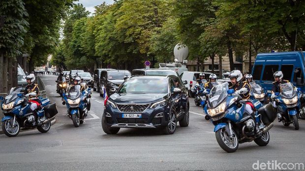 Peugeot 5008 saat perayaan Bastille Day tahun 2017 lalu