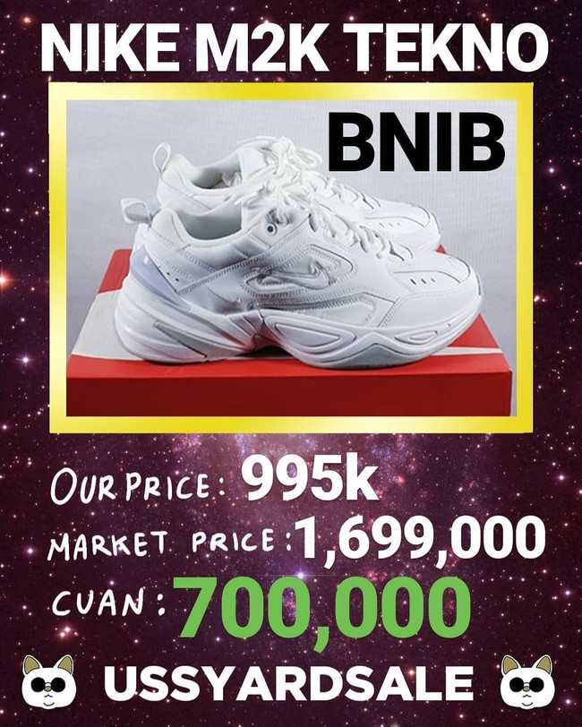 Dad sneakers masih tren. Nike M2K Tekno ini pun turun menjadi Rp 700 ribu. Foto: Instagram