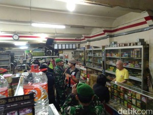 Jaga Kesucian Ramadhan, Ratusan Botol Miras Disita di Kota Malang