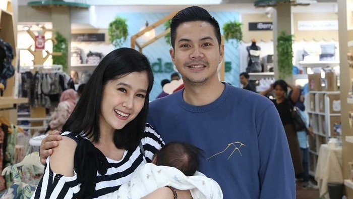 Ardina dan suami