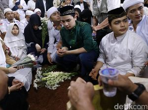 Pesan Terakhir Arifin Ilham: Dunia Sementara, Nanti Bertemu Lagi