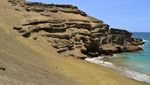 Foto: Pasir Pantai Kok Warnanya Hijau?