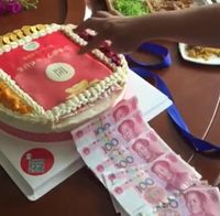 Restoran Kembalikan Uang Rp 24 Juta yang Ditemukan dalam Kue Ultah Pengunjung