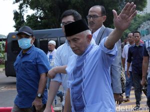 Amien Rais Melawan, Matahari Putih Akan Terbelah?