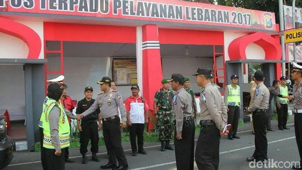 Pos pantau dan pengamanan didirikan di beberapa titik/