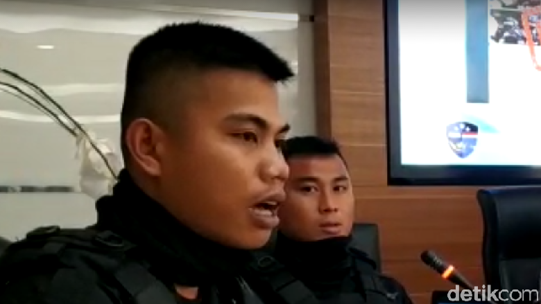 Anggota Brimob yang Dituduh dari China Buka Suara: Saya Asli Indonesia Anggota Brimob yang Dituduh dari China Buka Suara: Saya Asli Indonesia