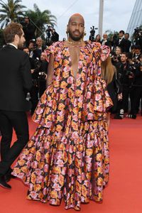 Pakai Gaun, DJ Pria Ini Hampir Dilarang Masuk ke Cannes Film Festival