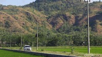 Tim ekspedisi kali ini tidak hanya mengandalkan google maps, tetapi juga tak jarang tim ekspedisi bertanya kepada penduduk lokal saat ingin mencari jalan utama menuju Trenggalek.