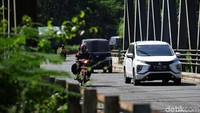 Xpedisi Xpander 2.000 Km Jawa sudah memasuki hari ketiga. Jika di perjalanan sebelumnya tim ekspedisi menggunakan rute perjalanan yang full tol, kali ini tim menggunakan jalan umum.