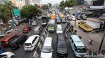 Penampakan Kendaraan Menumpuk Padati Kawasan Tanah Abang
