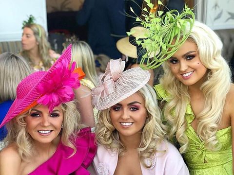 Kasha Grimes dan kedua putrinya Misha & Anya