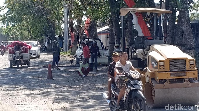 Ancaman Blokir Tol Berbuah Perbaikan Jalan Rusak di Nganjuk Ancaman Blokir Tol Berbuah Perbaikan Jalan Rusak di Nganjuk