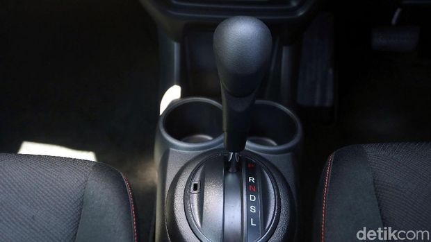 Transmisi Lebih asyik di S, langsung ngacir