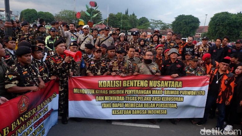 Ormas di Purwokerto Kutuk Penembakan di Mako Brimob Watumas Ormas di Purwokerto Kutuk Penembakan di Mako Brimob Watumas