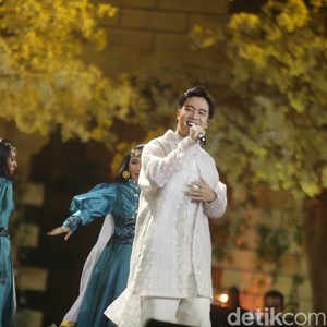 Vidi Aldiano Tutup Sunsilk Hijab Hunt 2019 dengan Lagu Definisi Bahagia Vidi Aldiano Tutup Sunsilk Hijab Hunt 2019 dengan Lagu Definisi Bahagia