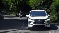 Dari Malang, tim ekspedisi menjelajahi jalur utama sampai ke Blitar. Di perjalanan ini tim ekspedisi disuguhi kondisi jalan yang mulus dengan bentuk berkelok-kelok khas jalanan pegunungan.