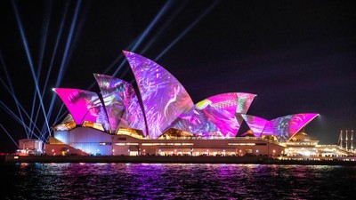 Terpukau Keindahan Warna-warni Cahaya di Vivid Sydney 2019