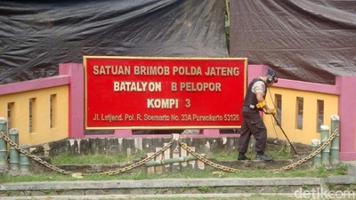 Tim Labfor Polri Sisir Lokasi Penyerangan Mako Brimob Purwokerto