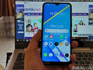 Menjajal Ponsel Murah Realme C2