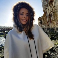 Margarida Aranha merupakan bintang reality show asal Portugis yang penuh dengan kontroversi. Namanya jadi sensasi setelah dia dilamar oleh miliuner Swiss Milos Kant di karpet merah Festival Film Cannes 2019 baru-baru ini.  Foto: dok. Instagram