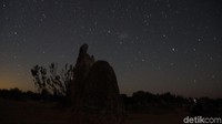 Kunjungan kedua yakni memotret keadaan malam serta Milky Way atau Galaksi Bima Sakti di The Pinnacles. Sangat cantik, Anda harus bisa menyetel kamera sehingga dapat merekam momen itu (Masaul/detikcom) 