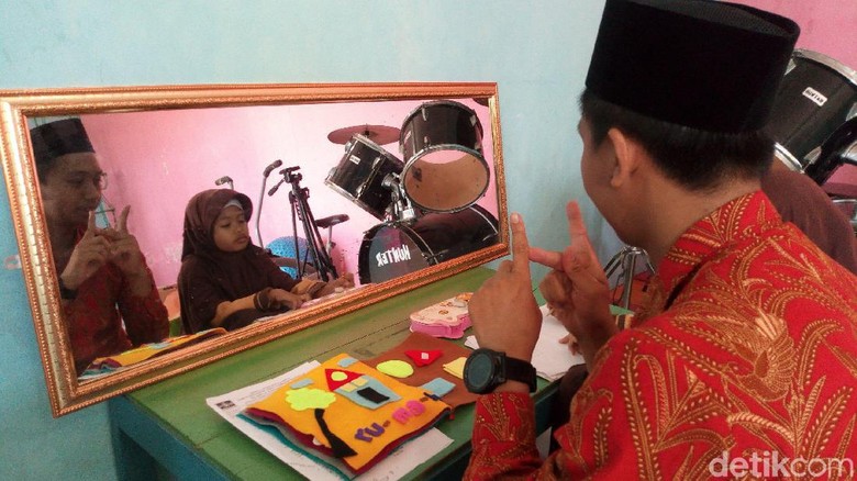 Menemukan Semangat Saling Menghargai di MI Inklusi Keji Ungaran Menemukan Semangat Saling Menghargai di MI Inklusi Keji Ungaran