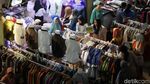 Aksi 22 Mei Mereda, Masyarakat Habiskan THR di Pasar Tanah Abang