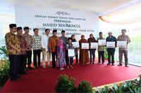 Sido Muncul Resmikan Masjid dan Santuni Kaum Duafa-Anak Yatim