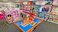 Mattel, pabrikan mainan asal Amerika Serikat, mereka berhasil membuat beragam mainan mulai dari beragam action figure hingga beberapa mobil balap, Barbie hingga Hot Wheels menjadi beberapa keluaran Mattel yang populer. Istimewa/diadem.co.