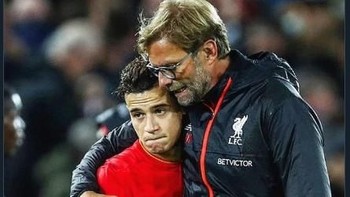 Peran Coutinho di Barcelona yang tidak sebesar di Liverpool pun turut menjadi sorotan netizen di media sosial Twitter. Foto: Twitter/FootballFunnnys