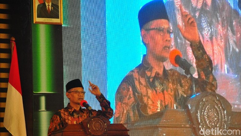 Soal People Power Enteng-entengan, Haedar: Amien Sudah Ikuti Proses Hukum Soal People Power Enteng-entengan, Haedar: Amien Sudah Ikuti Proses Hukum