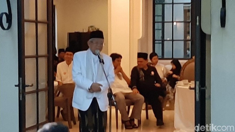 Maruf Amin Buka Puasa di Rumah Eks Ketum PAN Maruf Amin Buka Puasa di Rumah Eks Ketum PAN
