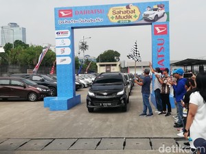 Daihatsu Berangkatkan Ratusan Keluarga untuk Mudik Lebaran