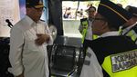 Menhub Tekankan Keselamatan Saat Kunjungi Kumai