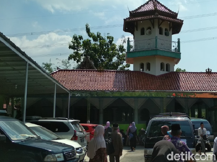 Masjid Pangeran Purbaya, Tegal, Minggu (26/5/2019).