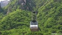 Kalau liburan ke Korea Selatan, jangan lupa naik kereta gantung di Gunung Seorak ya! (Afif Farhan/detikTravel)