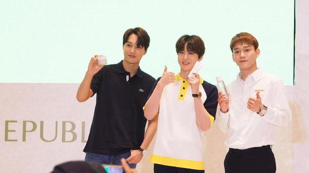 Dapat Kemeja Batik, Suho 'EXO': Cocok untuk Kostum 'Ko Ko Bop'