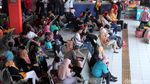 Pemudik Mulai Padati Terminal Kampung Rambutan